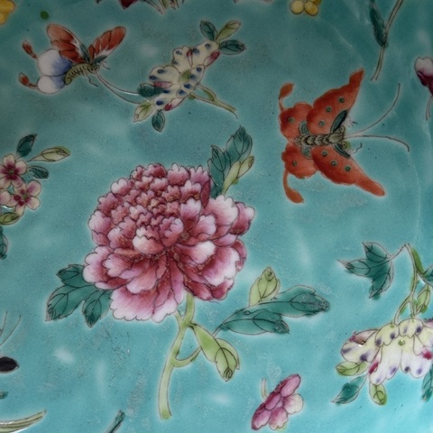 古玩陶瓷民國 松石綠地粉彩花卉紋碗真品鑒賞圖