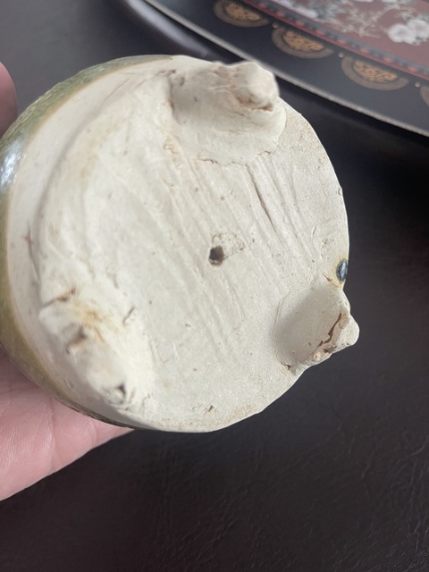 古玩陶瓷綠釉花卉紋三足爐真品鑒賞圖