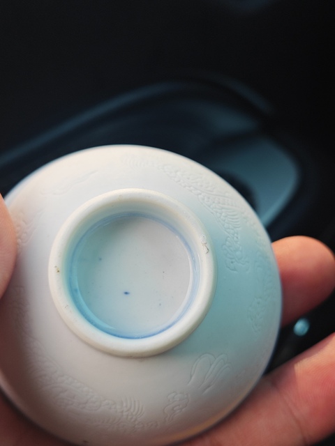 古玩陶瓷日本明治青花魚化龍紋茶碗，工藝即是日本真品鑒賞圖