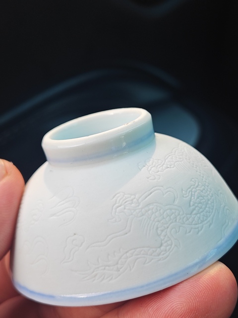 古玩陶瓷日本明治青花魚化龍紋茶碗，工藝即是日本真品鑒賞圖