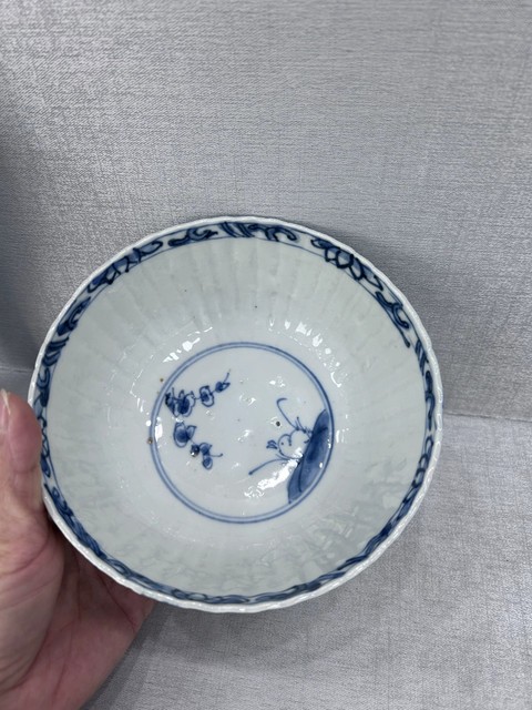 古玩陶瓷青花花卉紋瓜棱碗真品鑒賞圖