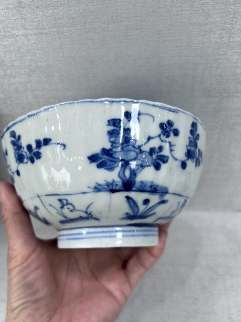 古玩陶瓷青花花卉紋瓜棱碗真品鑒賞圖