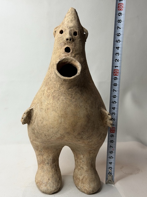 古玩陶瓷馬家窯·半山類型人型罐拍賣，當(dāng)前價(jià)格50000元