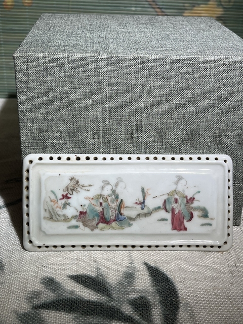 古玩陶瓷清代精品粉彩人物故事紋瓷板拍賣，當前價格998元