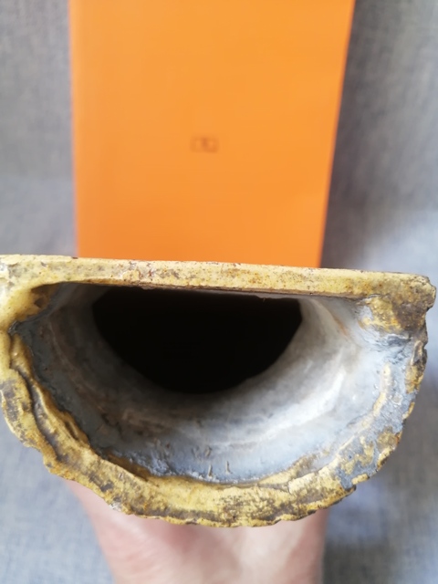 古玩陶瓷晚清石灣窯壁瓶真品鑒賞圖