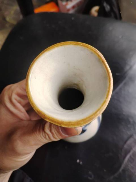 古玩陶瓷哥釉青花松鹿圖撇口瓶真品鑒賞圖