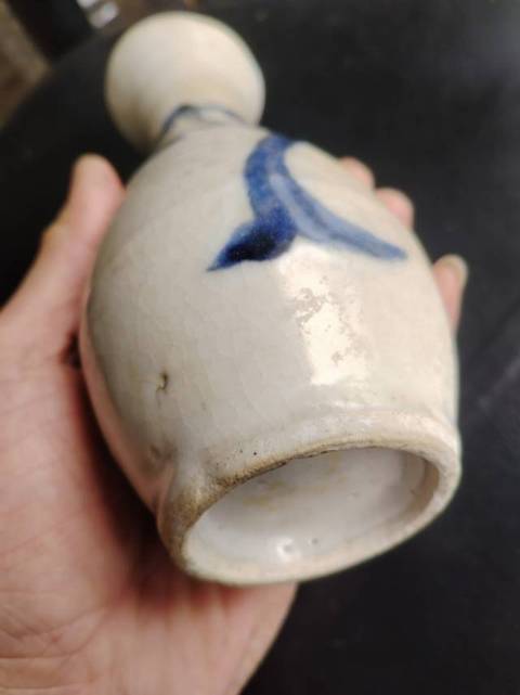 古玩陶瓷哥釉青花松鹿圖撇口瓶真品鑒賞圖