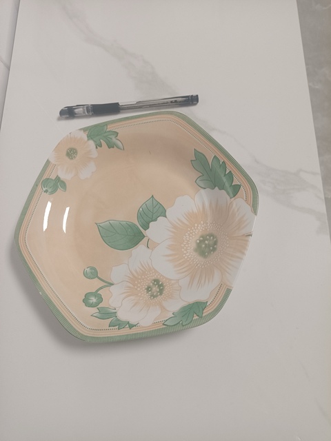 古玩陶瓷花卉紋六方盤真品鑒賞圖