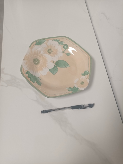 古玩陶瓷花卉紋六方盤真品鑒賞圖