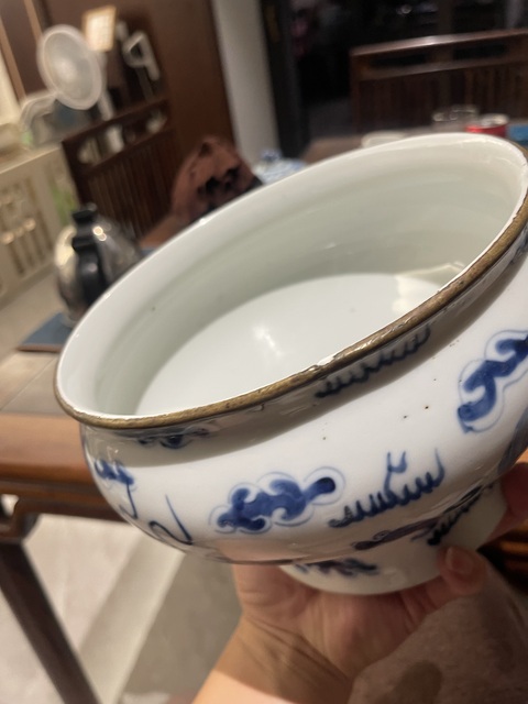 古玩陶瓷青花獅子滾銹球紋馬蹄尊真品鑒賞圖