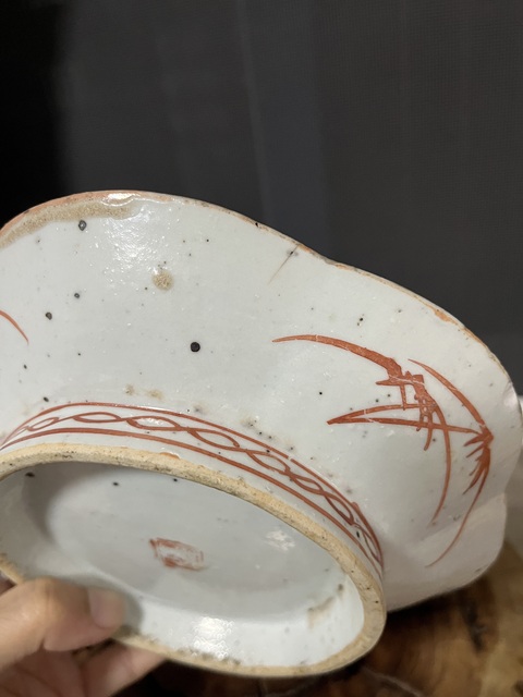 古玩陶瓷松石地粉彩花卉紋貢盤真品鑒賞圖