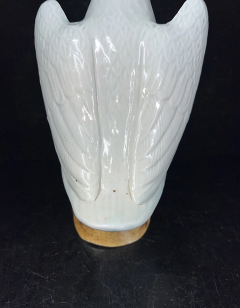 古玩陶瓷名家豆青釉瓷塑鴨子真品鑒賞圖