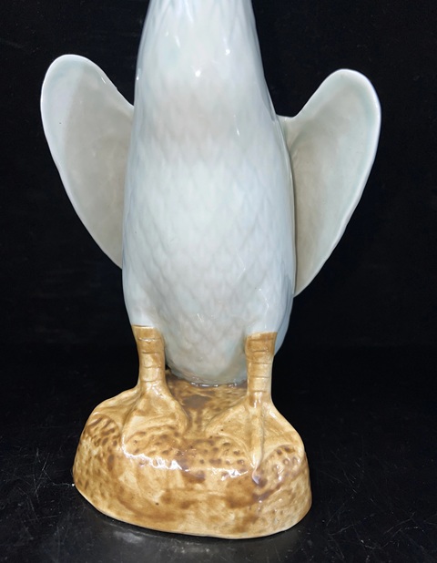 古玩陶瓷名家豆青釉瓷塑鴨子真品鑒賞圖