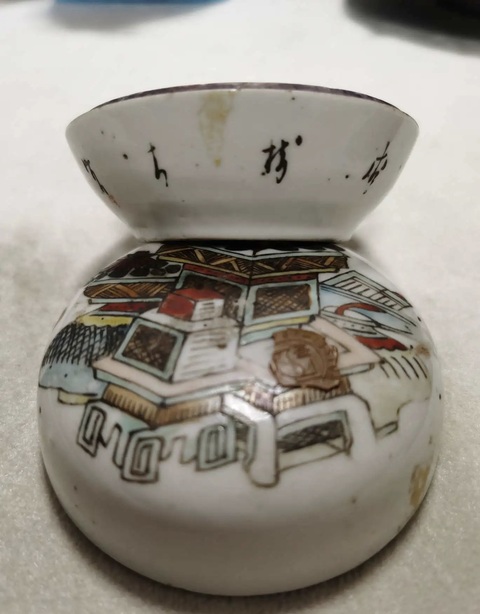 古玩陶瓷粉彩博古圖蓋盒真品鑒賞圖