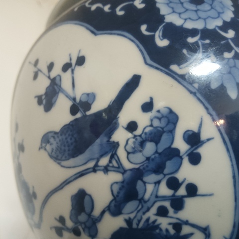 古玩陶瓷山水花鳥(niǎo)紋青花將軍罐真品鑒賞圖