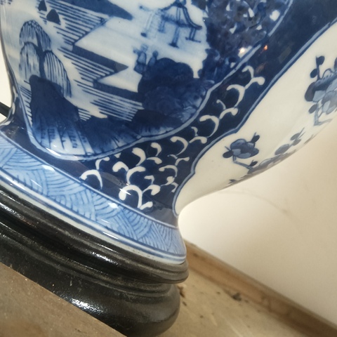 古玩陶瓷山水花鳥(niǎo)紋青花將軍罐真品鑒賞圖