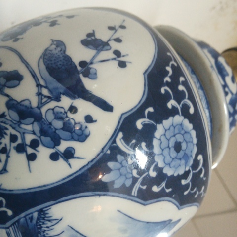 古玩陶瓷山水花鳥(niǎo)紋青花將軍罐真品鑒賞圖