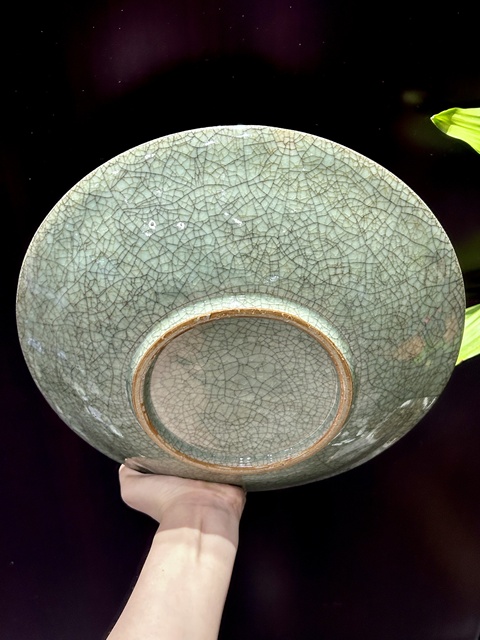 古玩陶瓷仿龍泉青釉冰片紋盤真品鑒賞圖