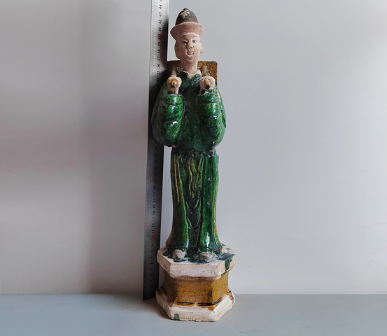 古玩陶瓷碩大的精品明代三彩背桌書生俑45厘米拍賣，當前價格228元