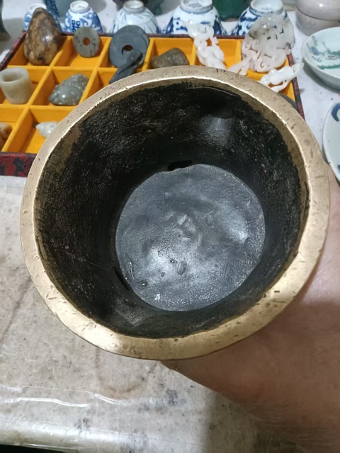 古玩銅器雙獅耳三足法盞銅爐真品鑒賞圖