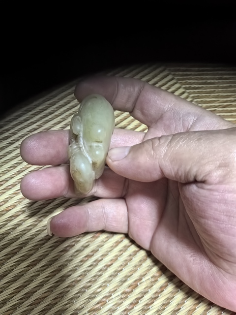 古玩玉器牧駱駝玉擺件真品鑒賞圖