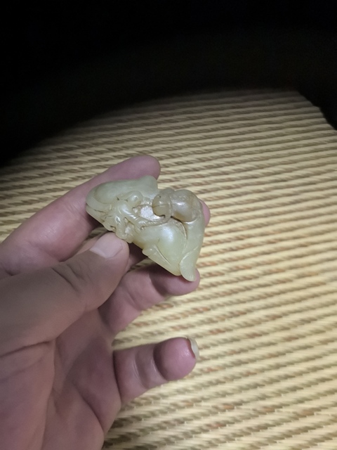 古玩玉器牧駱駝玉擺件真品鑒賞圖