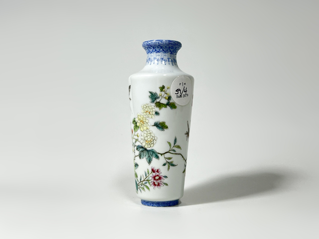 古玩陶瓷民國·琺瑯彩花蝶紋詩文棒槌瓶真品鑒賞圖