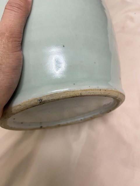 古玩陶瓷清中期豆青青花瓶真品鑒賞圖