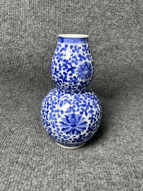 古玩陶瓷青花纏枝西番蓮葫蘆瓶拍賣，當(dāng)前價格1688元