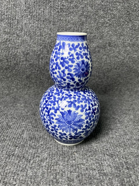 古玩陶瓷青花纏枝西番蓮葫蘆瓶拍賣，當(dāng)前價格1688元