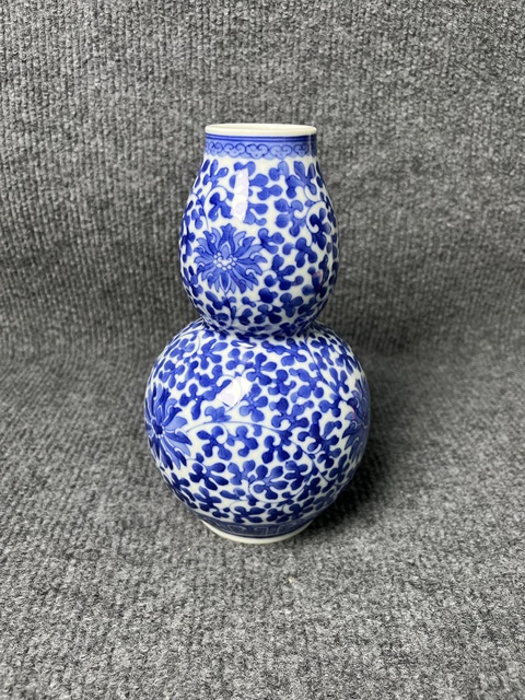 古玩陶瓷青花纏枝西番蓮葫蘆瓶拍賣，當(dāng)前價格1688元