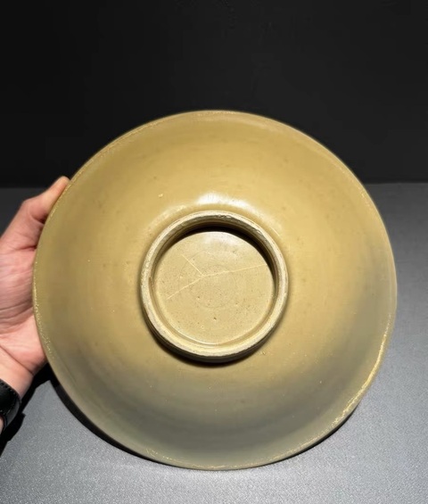 古玩陶瓷南宋龍泉碗真品鑒賞圖