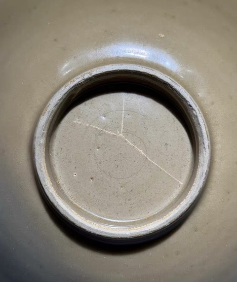 古玩陶瓷南宋龍泉碗真品鑒賞圖