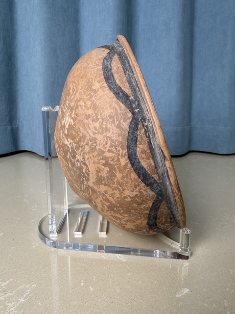 古玩陶瓷黃河流域文明·馬家窯·半山類型·變形人紋缽（博物館藏級）拍賣，當前價格3200元