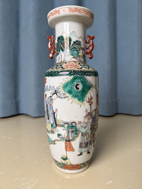 古玩陶瓷清同治·極品五彩三國人物故事 左慈戲曹操圖雙耳盤口瓶拍賣，當前價格4100元