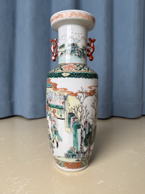 古玩陶瓷清同治·極品五彩三國人物故事 左慈戲曹操圖雙耳盤口瓶拍賣，當前價格4100元