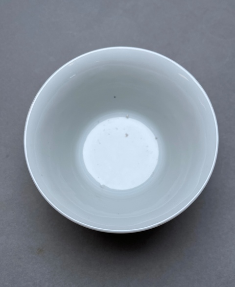 古玩陶瓷粉彩連理花紋蓋碗真品鑒賞圖