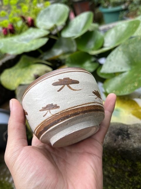 古玩陶瓷吉州窯褐彩蝶紋圈足筒式香爐真品鑒賞圖