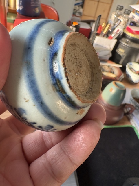 古玩陶瓷花卉紋青花水盂真品鑒賞圖