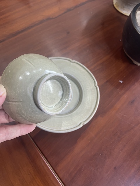 古玩陶瓷越窯青瓷杯和托真品鑒賞圖