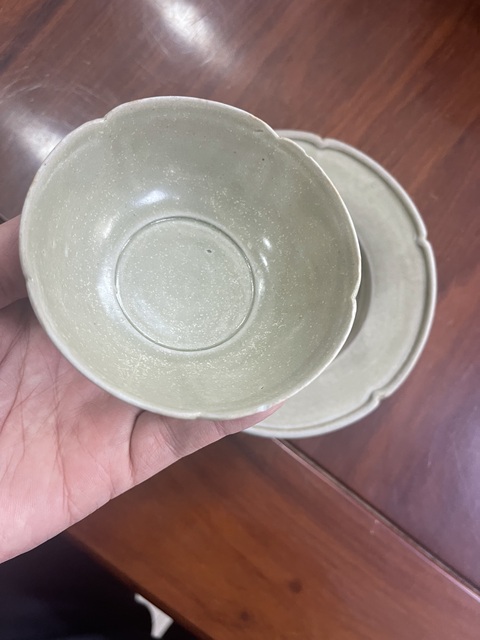古玩陶瓷越窯青瓷杯和托真品鑒賞圖