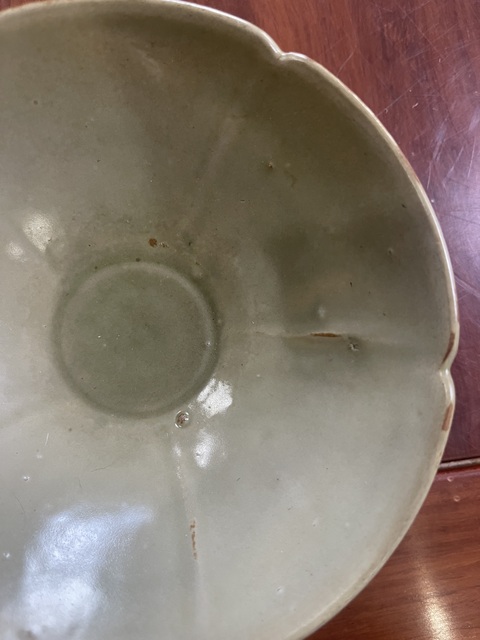 古玩陶瓷越窯青瓷葵口盞真品鑒賞圖