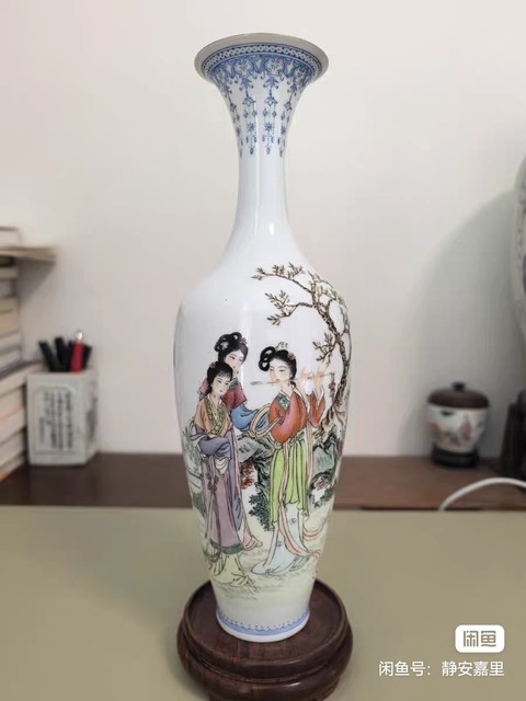 古玩陶瓷粉彩人物故事瓶真品鑒賞圖