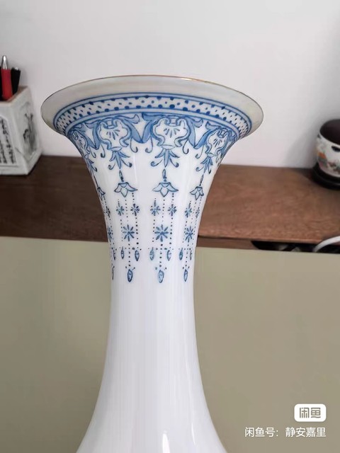 古玩陶瓷粉彩人物故事瓶真品鑒賞圖