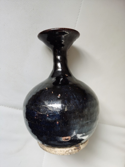 古玩陶瓷黑釉撇口瓶真品鑒賞圖