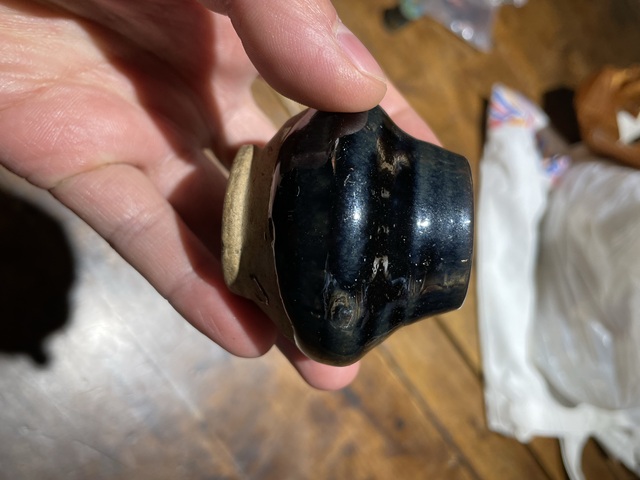 古玩陶瓷磁州窯褐釉水盂真品鑒賞圖