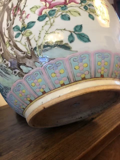 古玩陶瓷清晚期 粉彩花卉紋大花盆真品鑒賞圖