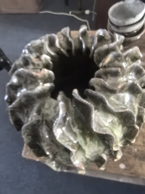 古玩陶瓷青釉花器真品鑒賞圖