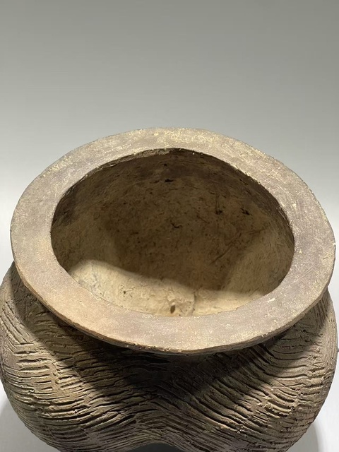 古玩陶瓷西周·夾砂三足鬲拍賣，當前價格618元