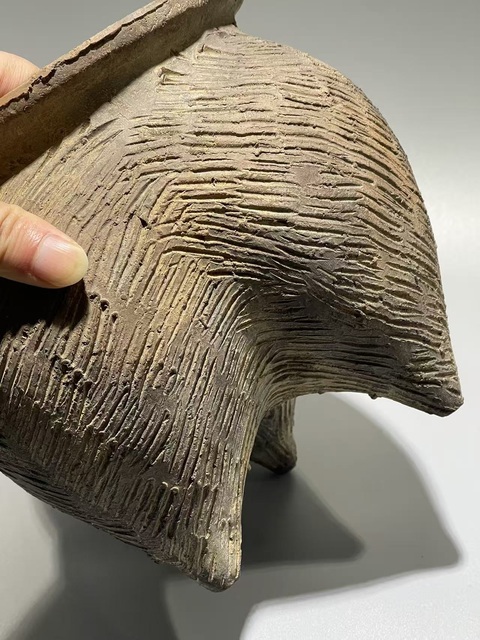 古玩陶瓷西周·夾砂三足鬲拍賣，當前價格618元